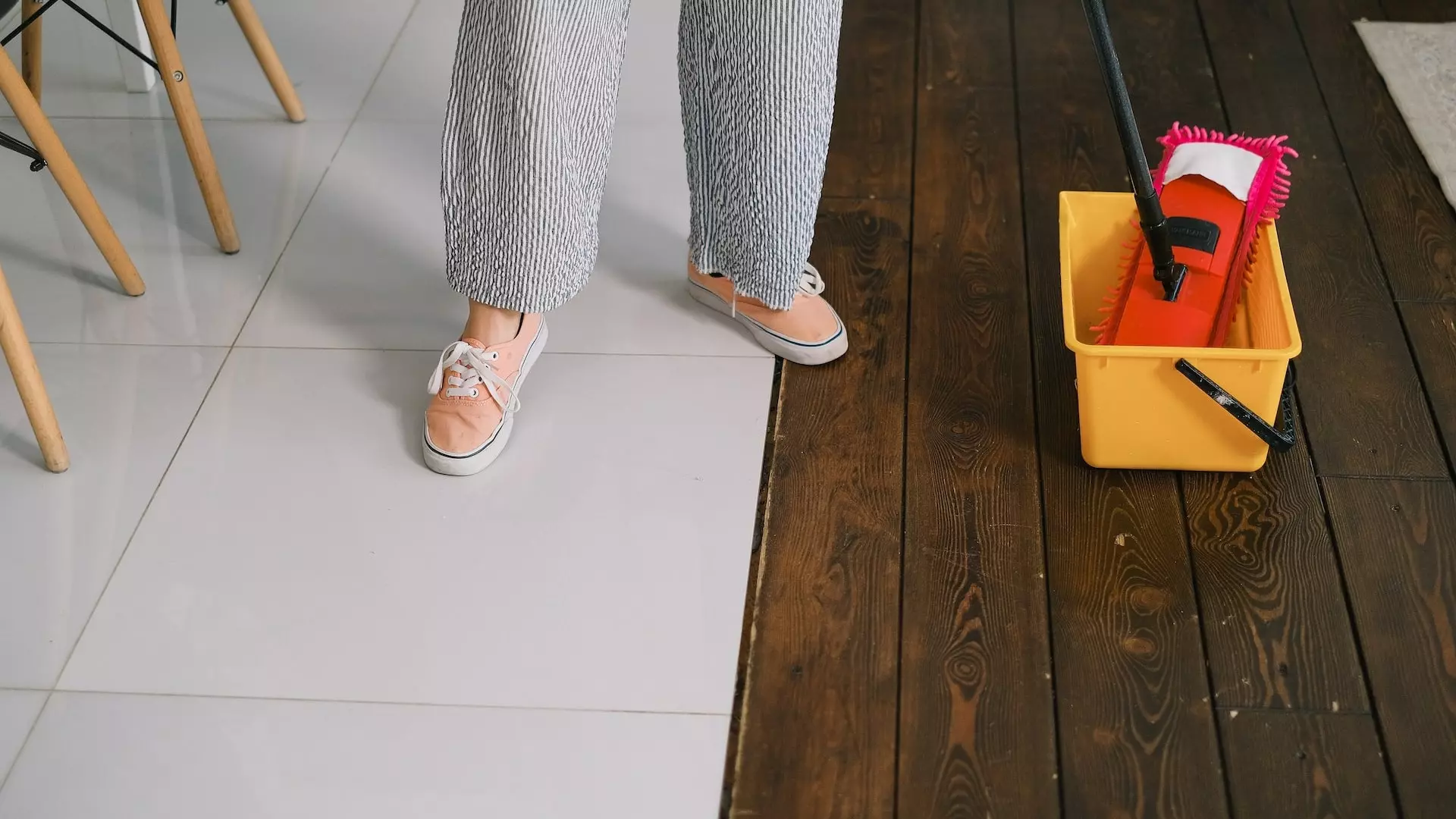 Pose de carrelage sur plancher en bois